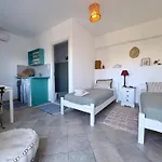 Armeos Blue Apartament Myrties